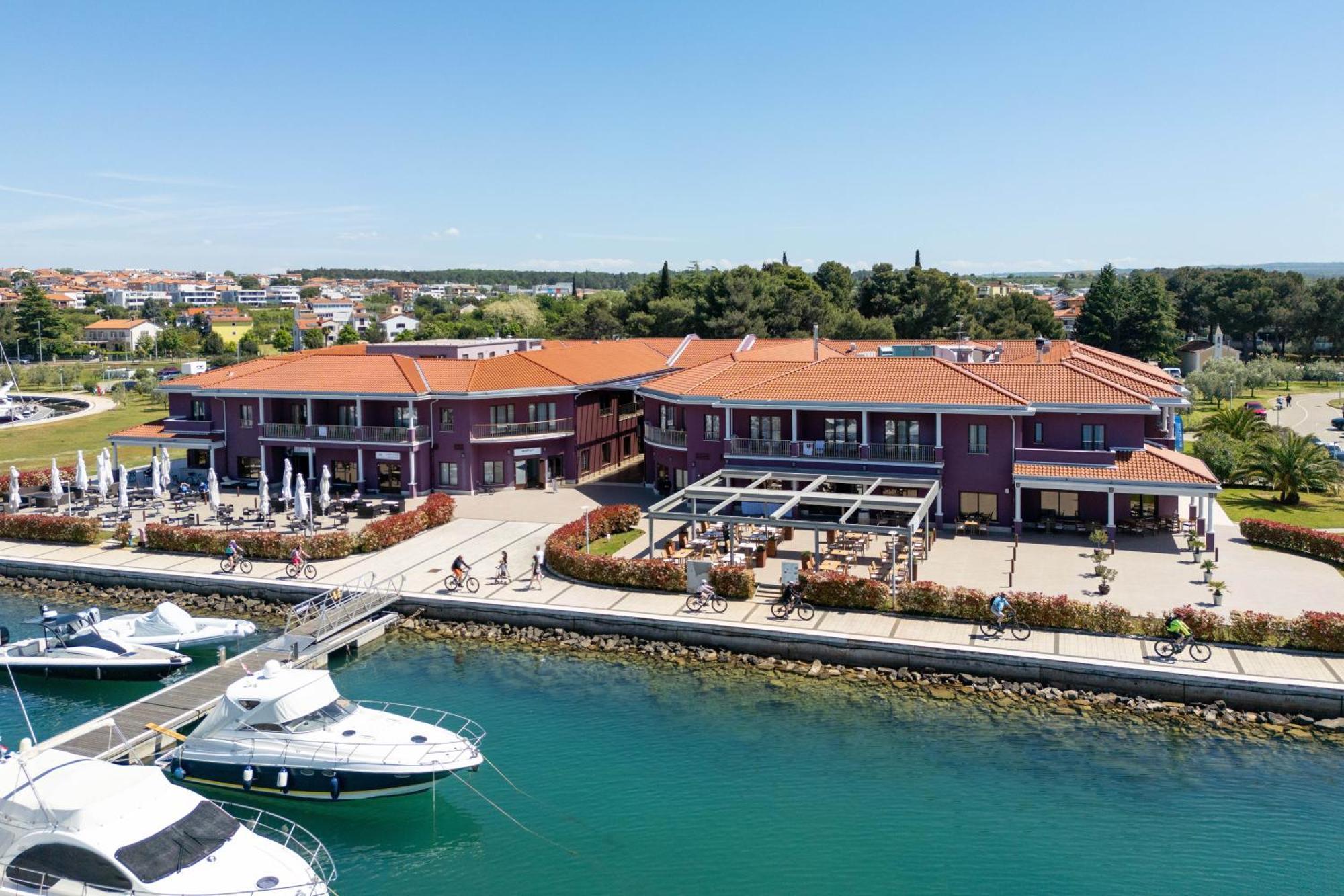 Boutique Hotel Nautica - Spa & Wellness, Free Parking, Pet Friendly Novigrad Istria Exterior foto